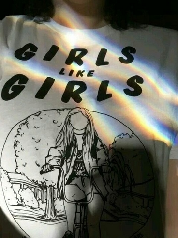 Girls Like Girls Tee